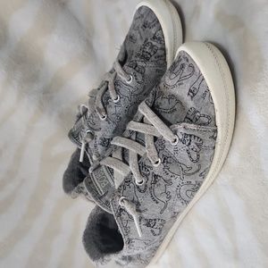 Sketchers/Bob's Women's Beach Bingo Cat Party Slip-On Shoes Size 8.5